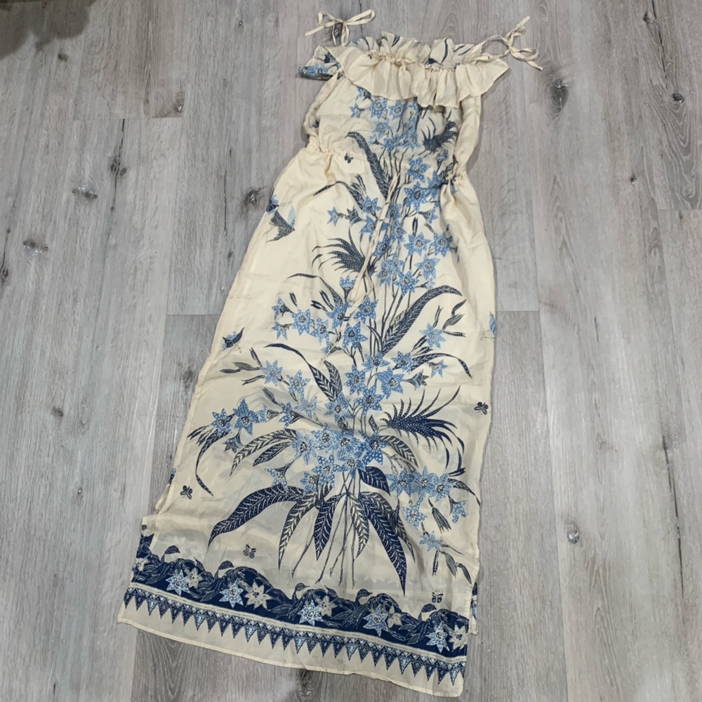 Zara Cream and Blue Floral Maxi Silk Dress
